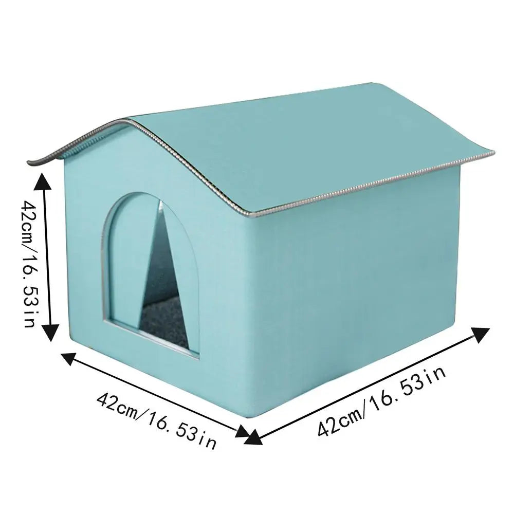 Outdoor Cat House for Winter